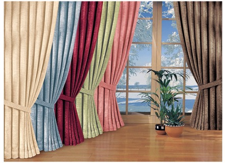 Fensterdekoration in verschiedenen Farben und Ausführungen