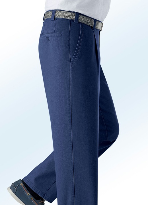 Jeans - Unterbauch-Jeans mit Gürtel in 3 Farben, in Größe 024 bis 060, in Farbe JEANSBLAU Ansicht 1