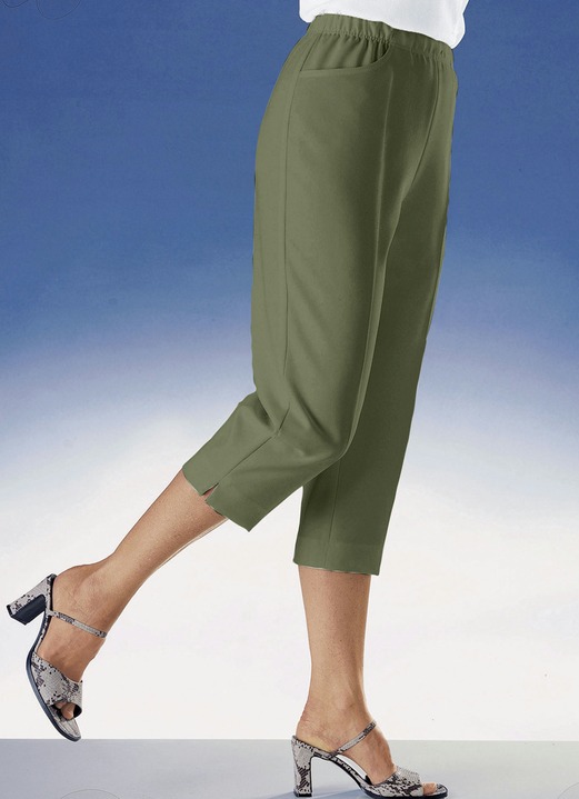 7/8-Hosen, Capris, Bermudas - Caprihose mit praktischen Seitentaschen in 10  Farben, in Größe 019 bis 054, in Farbe OLIV Ansicht 1