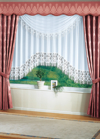 Klassisch - Mittelbogen mit Plauener Spitze – Farbe WEISS Klassisch - Mittelbogen mit Plauener Spitze, in Größe 001 (45x 75 cm) bis 006 (45x300 cm), in Farbe WEISS