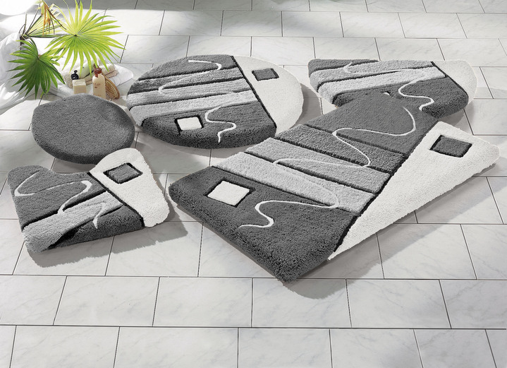 Badgarnituren - Handgearbeitete Badgarnitur in harmonischen Farbtönen Ansicht 3 Badgarnituren - Handgearbeitete Badgarnitur in harmonischen Farbtönen, in Größe 100 (Vorleger halbrund, 50/ 80 cm) bis 112 (WC-Deckelbezug, 47/ 50 cm), in Farbe TERRA-BRAUN Ansicht 3