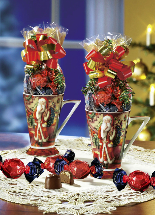 Weihnachtsleckereien - Gefüllte Tassen aus hochwertigem Porzellan, in Farbe BUNT