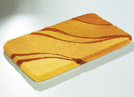 Kleine Wolke - Moderne Badgarnitur von Kleine Wolke – Farbe TERRA – Ansicht  Kleine Wolke - Moderne Badgarnitur von Kleine Wolke, in Größe 100 (Vorleger halbrund, 50/ 80 cm bis 112 (WC-Deckelbezug mit Kordel, 47/ 50 cm)), in Farbe LILA – Farbe TERRA – Ansicht