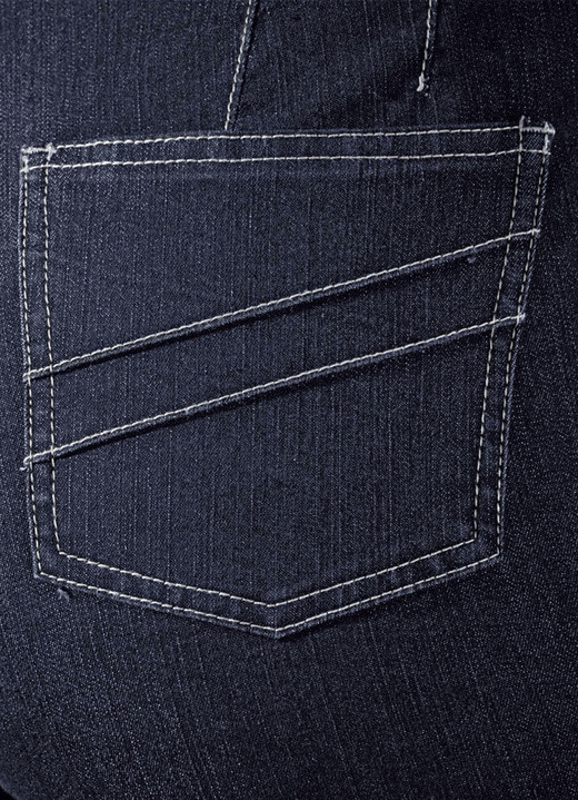 Hosen mit Knopf- und Reißverschluss - Jeans mit figurgünstiger Teilungsnaht , in Größe 019 bis 096, in Farbe JEANSBLAU Ansicht 6