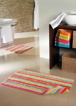 Badgarnituren - Wende-Badteppich aus 100% Baumwolle – Farbe MULTICOLOR – Ansicht  Badgarnituren - Wende-Badteppich aus 100% Baumwolle, in Größe 101 (Teppich, 60/60 cm ) bis 104 (Teppich, 70/120 cm ), in Farbe MULTICOLOR – Farbe MULTICOLOR – Ansicht