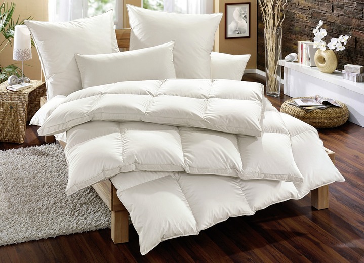 Bettwaren - Exklusiver Schlafkomfort: Moschus Royal Bettwarenprogramm von Häussling, in Größe 103 (Decke 135/200 cm) bis 112 (Decke 200/200 cm), in Farbe NATUR, in Ausführung Sommerleichte Decke Ansicht 2