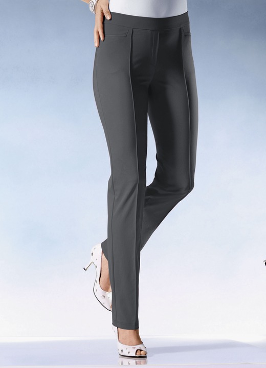 Hosen - Hose mit schmaler Fußweite in 15 Farben, in Größe 018 bis 096, in Farbe PFLAUME Ansicht 7