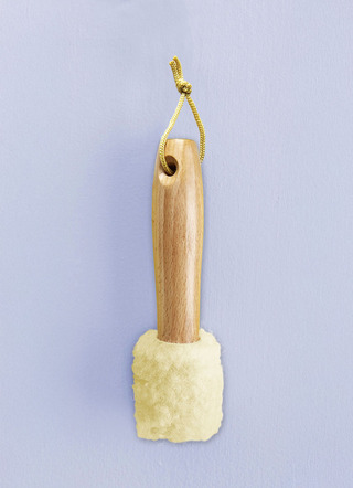 Haushaltshelfer - WENKO Steckdosenreiniger – Farbe BRAUN/WEISS – Ansicht  Haushaltshelfer - WENKO Steckdosenreiniger, in Farbe BRAUN/WEISS, in Ausführung Steckdosenreiniger – Farbe BRAUN/WEISS – Ansicht