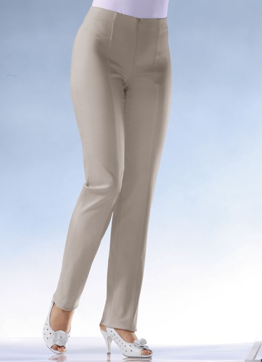 Hosen mit Knopf- und Reißverschluss - Soft-Stretch-Hose in 11 Farben Hosen mit Knopf- und Reißverschluss - Soft-Stretch-Hose in 11 Farben, in Größe 018 bis 235, in Farbe TAUPE