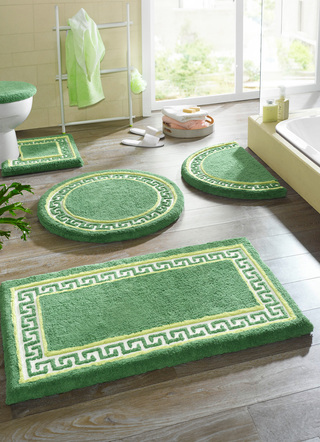 Badgarnituren - Badgarnitur mit Mäander-Bordüre – Farbe GRÜN – Ansicht  Badgarnituren - Badgarnitur mit Mäander-Bordüre, in Größe 100 (Vorleger halbrund, 50/ 80 cm) bis 112 (Deckelbezug mit Kordel, 47/ 50 cm), in Farbe GRÜN – Farbe GRÜN – Ansicht