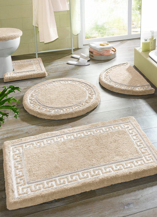 Badgarnituren - Badgarnitur mit Mäander-Bordüre, in Größe 100 (Vorleger halbrund, 50/ 80 cm) bis 112 (Deckelbezug mit Kordel, 47/ 50 cm), in Farbe WEISS Ansicht 3