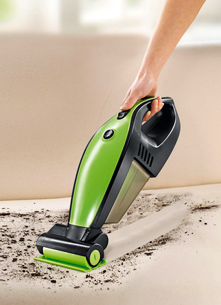 Mit Akku - Akku-Handstaubsauger mit schwenkbarer Turbodüse, in Farbe GRÜN/SCHWARZ – Farbe GRÜN/SCHWARZ – Ansicht 