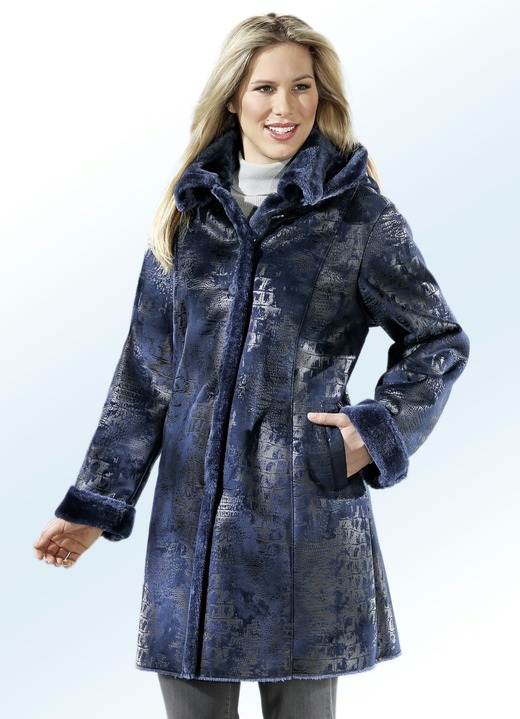 - Kurzmantel in stilvoller Swingerform, in Größe 040 bis 060, in Farbe JEANSBLAU Ansicht 2