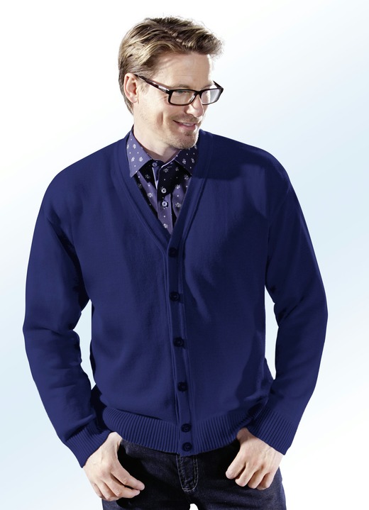 Strickjacken - Cardigan mit durchgehender Knopfleiste in 5 Farben, in Größe 044 bis 062, in Farbe MARINE Ansicht 1