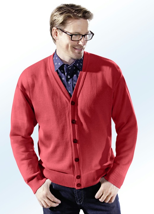 Strickjacken - Cardigan mit durchgehender Knopfleiste in 4 Farben, in Größe 044 bis 062, in Farbe ROT
