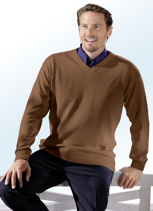 Uni - Pullover mit V-Ausschnitt , in Größe 044 bis 062, in Farbe NUGAT