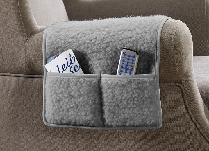Sessel- & Sofaüberwürfe - Licardo Sessel- und Armlehnenschoner aus reiner Schurwolle, in Farbe SILBER, in Ausführung Armlehnenschoner, 2er-Set Ansicht 1