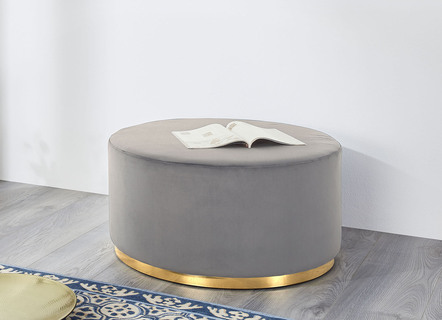 Hocker mit Metallsockel und Bezug aus Samt
