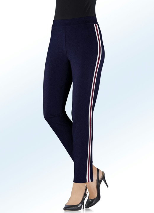 - Angesagte Hose im Joggpant-Style, in Größe 017 bis 052, in Farbe MARINE