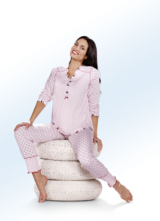 Schlafanzüge & Shortys - Schlafanzug mit aufwenigen Details, in Größe 032 bis 050, in Farbe ROSA-MARINE