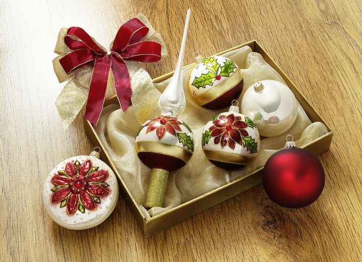 Weihnachtsbaumschmuck In Verschiedenen Ausfuhrungen Christbaumschmuck Bader