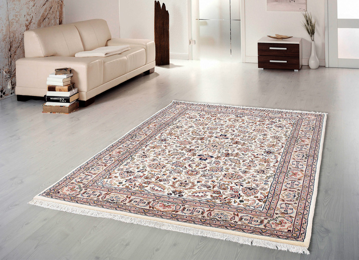 Klassisch - Handgeknüpfte Brücken und Teppiche aus 100% Schurwolle, in Größe 101 (Brücke, 40x 60 cm) bis 292 (Teppich, 250x350 cm), in Farbe BEIGE Ansicht 3