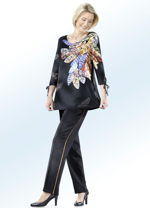 Hosen - Hose mit trendiger Kontrastpaspel Ansicht 5 Hosen - Hose mit trendiger Kontrastpaspel, in Größe 020 bis 060, in Farbe SCHWARZ-MESSING Ansicht 5