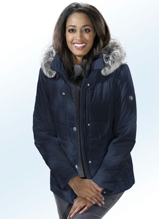 Damenmode - Jacke mit abnehmbarer Kapuze Damenmode - Jacke mit abnehmbarer Kapuze, in Größe 034 bis 048, in Farbe NACHTBLAU
