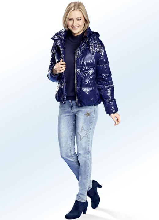 - Daunen-Kurzjacke mit abnehmbarer Kapuze, in Größe 034 bis 050, in Farbe TINTENBLAU Ansicht 2