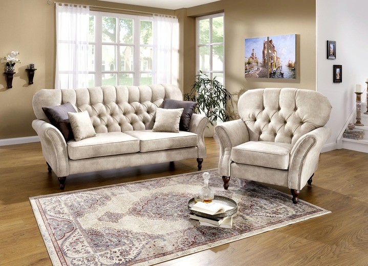 - Eleganter Sessel in Chesterfield-Optik, in Farbe HELLBRAUN, in Ausführung Sessel Ansicht 2