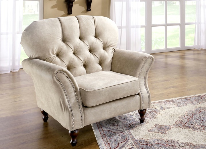 - Eleganter Sessel in Chesterfield-Optik, in Farbe HELLBRAUN, in Ausführung Sessel Ansicht 1