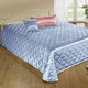 Tagesdecken - Edel glänzende Tagesdecke und Kissenbezüge mit Steppung in Muscheloptik, in Größe 873 (für Einzelbett, 135x210 cm) bis 924 (1 Kissenbezug, 40 x 80 cm), in Farbe BLAU – Farbe BLAU – Ansicht 2