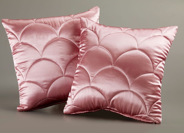 Tagesdecken - Edel glänzende Tagesdecke und Kissenbezüge mit Steppung in Muscheloptik, in Größe 873 (für Einzelbett, 135x210 cm) bis 924 (1 Kissenbezug, 40 x 80 cm), in Farbe BLAU Ansicht 2