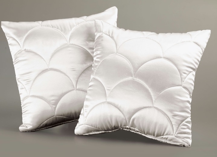 Tagesdecken - Edel glänzende Tagesdecke und Kissenbezüge mit Steppung in Muscheloptik, in Größe 873 (für Einzelbett, 135x210 cm) bis 924 (1 Kissenbezug, 40 x 80 cm), in Farbe BLAU Ansicht 8