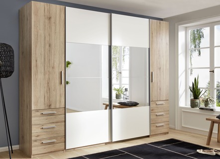 Kleiderschrank Mit Viel Stauraum Ideal Fur Ihr Schlafzimmer Geeignet