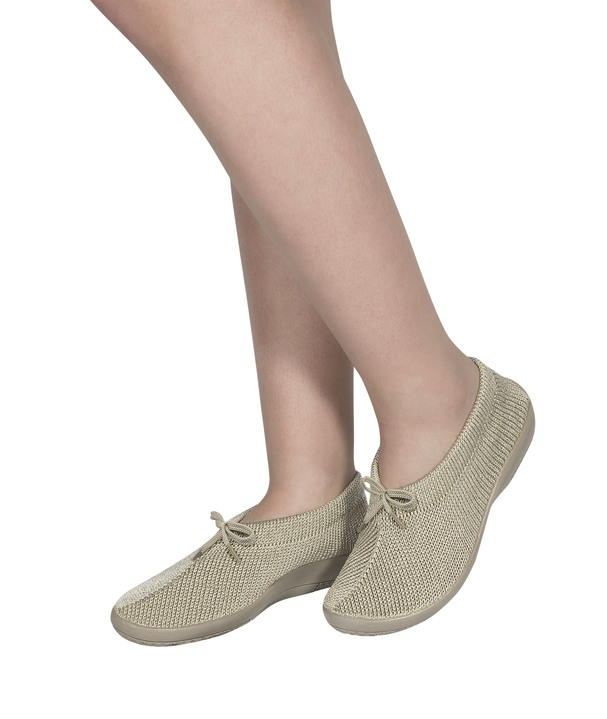 Komfortschuhe - Ballerina mit elastischem Einschlupf und Schnürung, in Größe 036 bis 042, in Farbe BEIGE Ansicht 1