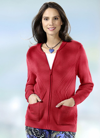 Strickjacke mit Strukturakzenten