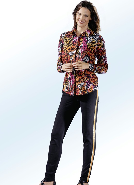 Blusen & Tuniken - Attraktive Bluse mit langen Manschettenärmeln, in Größe 036 bis 054, in Farbe SCHWARZ-BUNT Ansicht 2