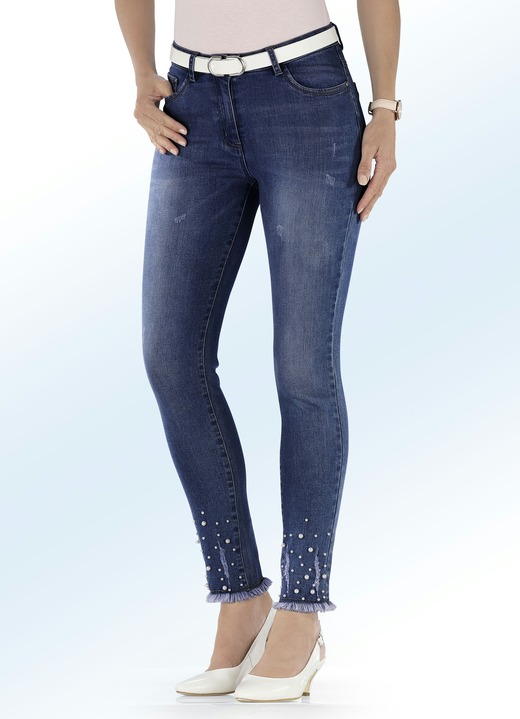 - Jeans mit Fransensaum und tollen Zierperlen, in Größe 017 bis 050, in Farbe JEANSBLAU Ansicht 1