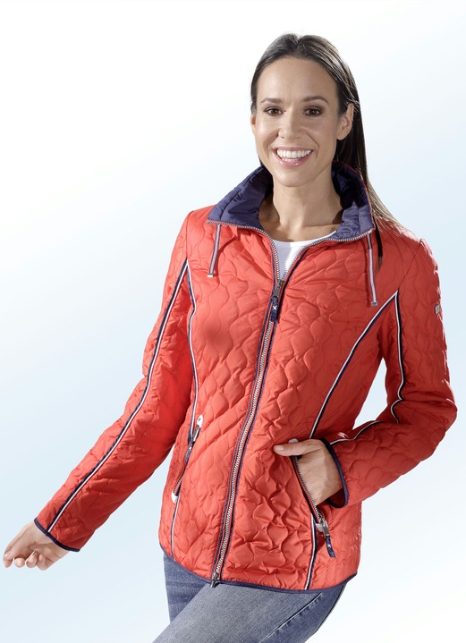 - Jacke mit sportiven Kontrastpaspelierungen, in Größe 036 bis 052, in Farbe ROT