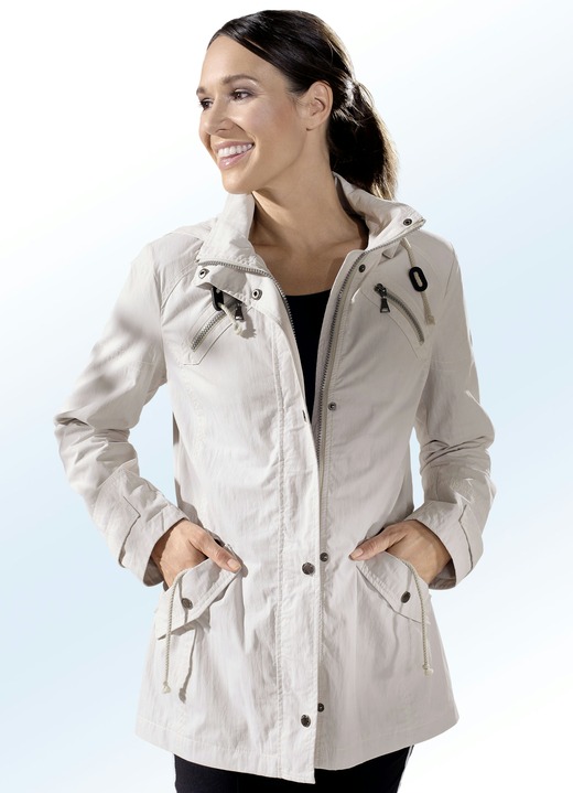 Kurz - Jacke mit weitenregulierbaren Ärmelriegeln, in Größe 036 bis 052, in Farbe KITT Ansicht 1