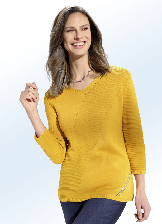 - Pullover in 2 Farben mit Baumwolle und Metallplättchenzier, in Größe 038 bis 054, in Farbe MESSING