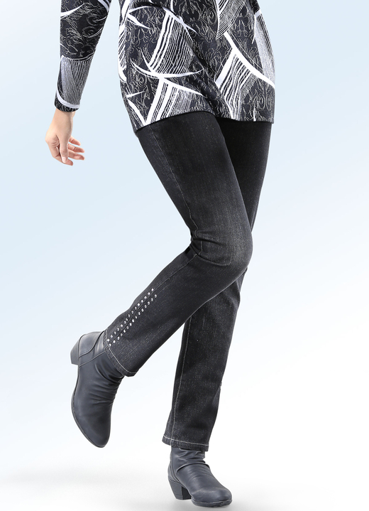 - 4-Pocket-Jeans in komfortabler Schlupfform, in Größe 019 bis 058, in Farbe SCHWARZ