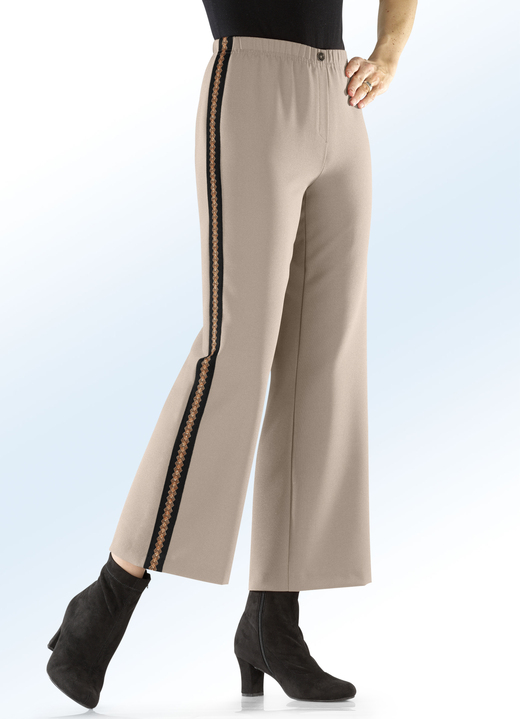 Hosen - Hose in aktueller, verkürzter Länge, in Größe 018 bis 052, in Farbe RUBINROT Ansicht 3