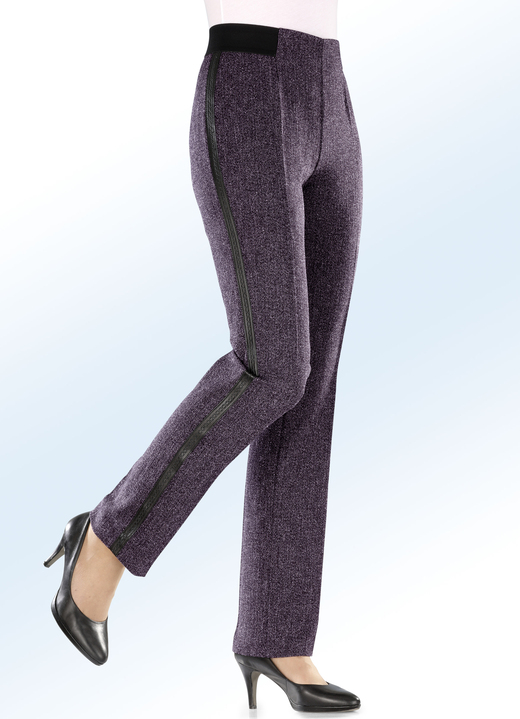 Hosen - Edle Tweed-Hose mit Zierband mit Nappaleder-Imitat, in Größe 018 bis 245, in Farbe BEERE Ansicht 1