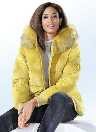 Jacke in angesagtem Cord-Samt