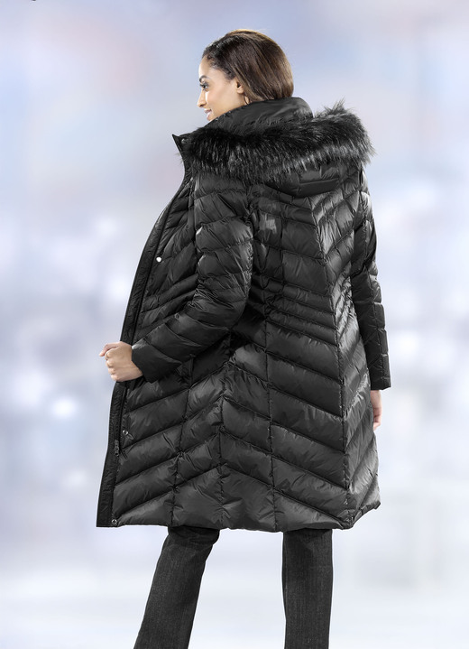 Daunenmäntel - Daunenmantel mit 2-Wege-Reißverschluss Ansicht 4 Daunenmäntel - Daunenmantel mit 2-Wege-Reißverschluss, in Größe 034 bis 052, in Farbe SAPHIRBLAU Ansicht 4