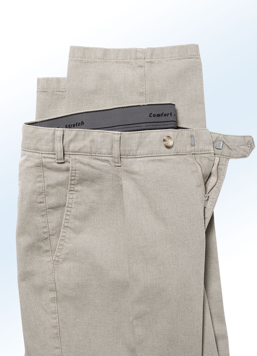 Hosen - Unterbauch-Jeans mit Bundfalten in 3 Farben, in Größe 024 bis 060, in Farbe BEIGE Ansicht 5