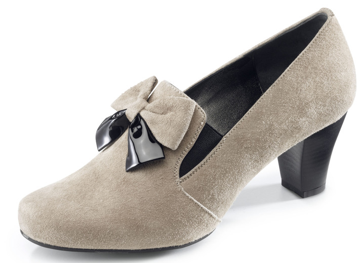 Pumps & Ballerina - Pumps aus Samt-Chevreauleder, in Größe 038 bis 042, in Farbe BEIGE