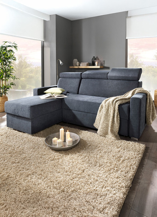 Polstermöbel mit Bettfunktion und verstellbaren Kopfstützen